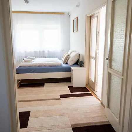 Balatonn Apartmanizeg Closes 公寓 *